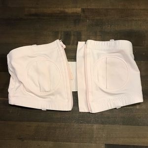 Hands free double pumping bra